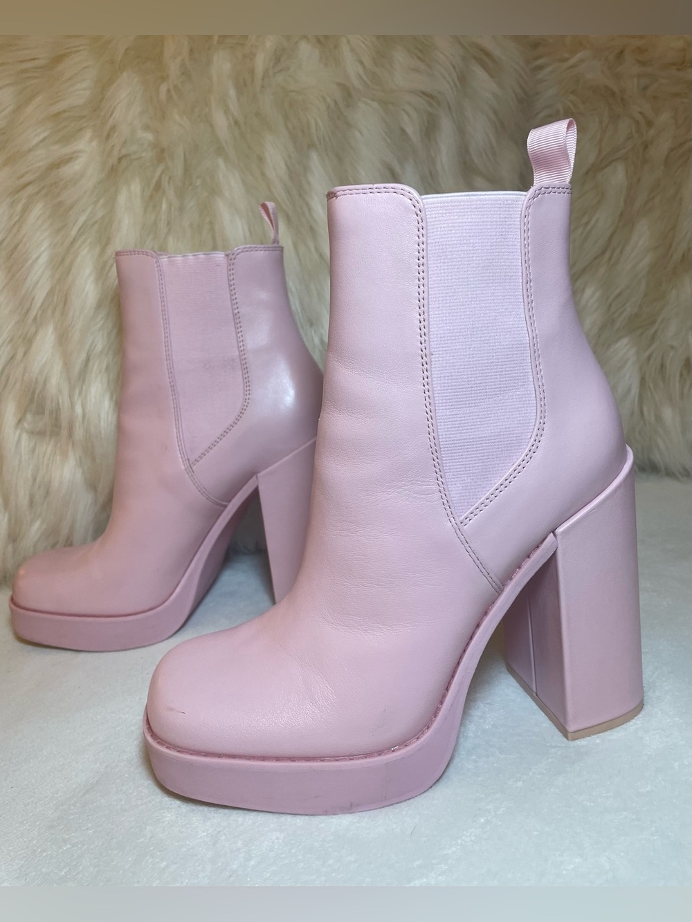 Good Witches! Steve Madden - Leather Triple Pink Platform Chelsea Boots (US 8.5)